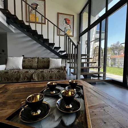 Black Pearl Private Detached With Pool & Seaview *